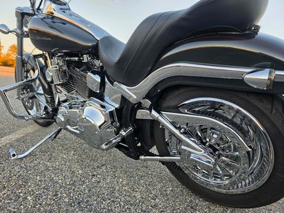 2006 Softail Deuce — Rear chrome detail