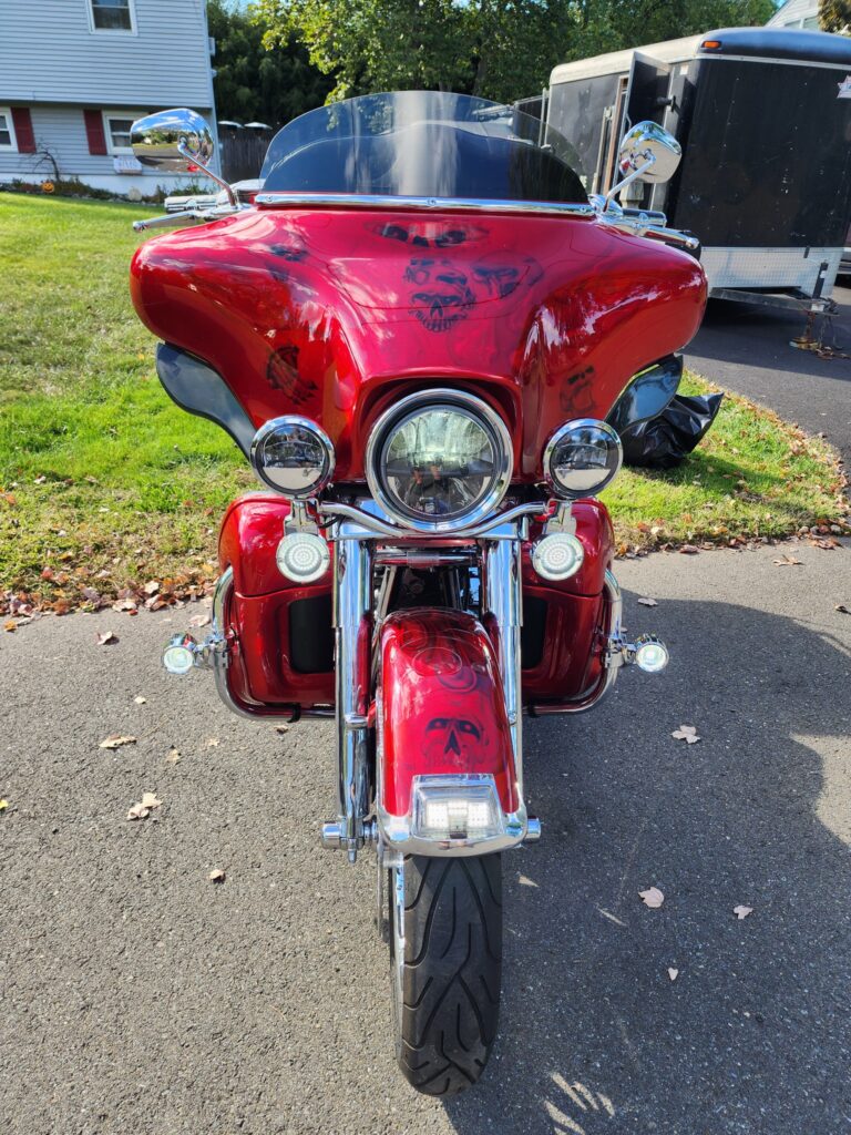 2008 Ultra Classic Custom — front view