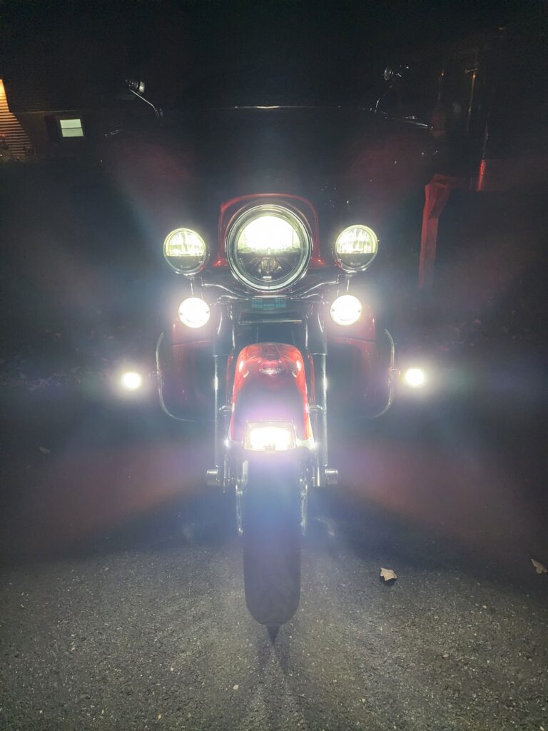 2008 Ultra Classic Custom — illuminated front lighting